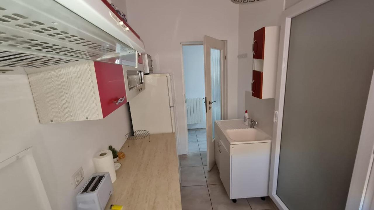 Apartament Centru Plaja Modern Констанца Экстерьер фото